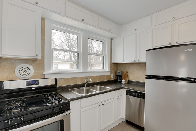 827 N Summit St, Wheaton, IL 60187 photo 21
