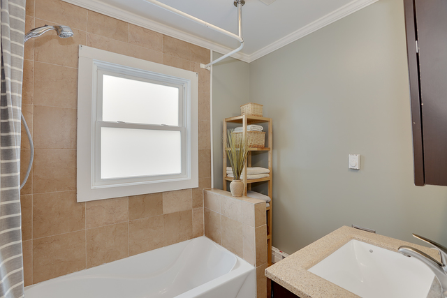 827 N Summit St, Wheaton, IL 60187 photo 13