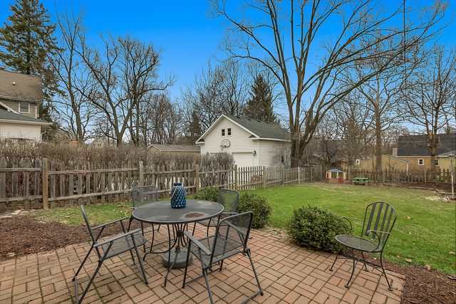 827 N Summit St, Wheaton, IL 60187 photo 24