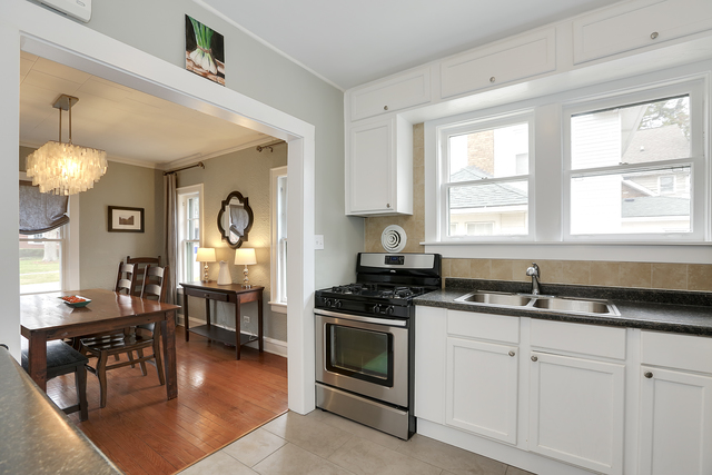 827 N Summit St, Wheaton, IL 60187 photo 18