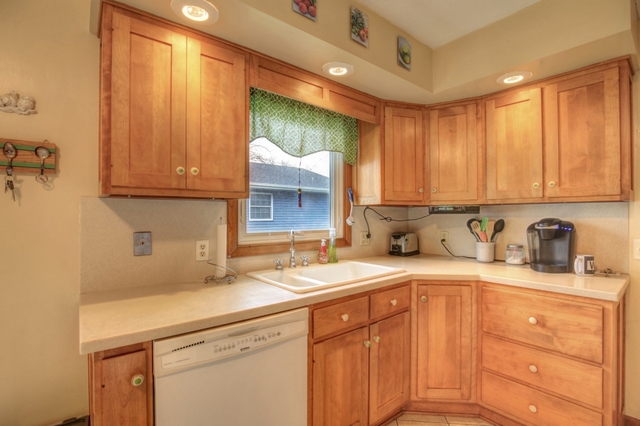 1214 Harrington Dr, Champaign, IL 61821 photo 12