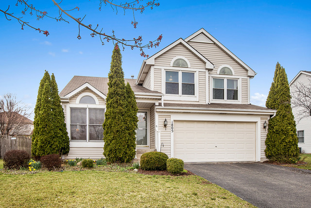 1805 Olde Mill Rd, Plainfield, IL 60586 photo 2