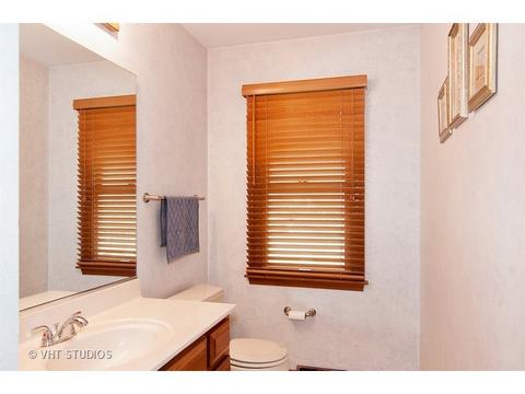 1298 S Bartlett Rd, Bartlett, IL 60103 photo 17