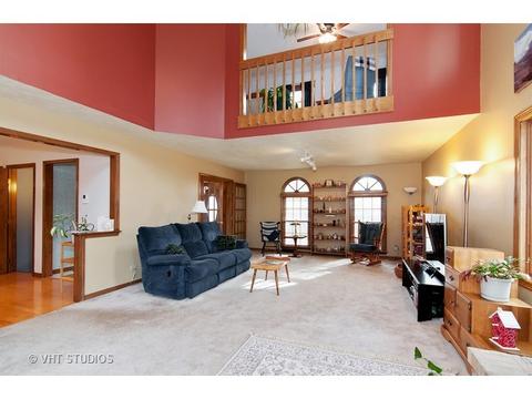 1298 S Bartlett Rd, Bartlett, IL 60103 photo 4