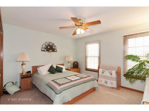 1298 S Bartlett Rd, Bartlett, IL 60103 photo 16