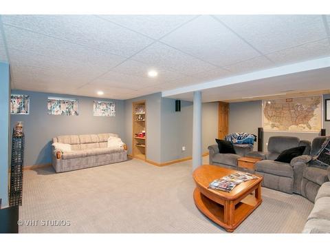 1298 S Bartlett Rd, Bartlett, IL 60103 photo 9