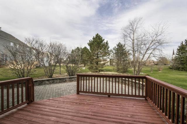 968 Angle Tarn, West Dundee, IL 60118 photo 15