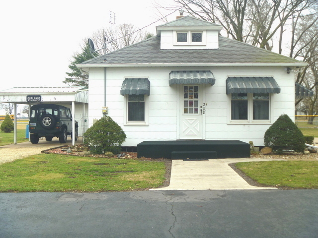 208 Elm St, Cedar Point, IL 61316 photo 1
