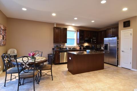 617 Trails End, Elgin, IL 60124 photo 11