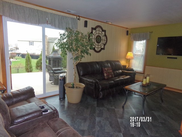 545 W Parkview Ter, Algonquin, IL 60102 photo 8