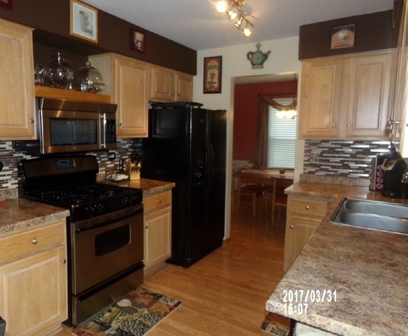 545 W Parkview Ter, Algonquin, IL 60102 photo 5
