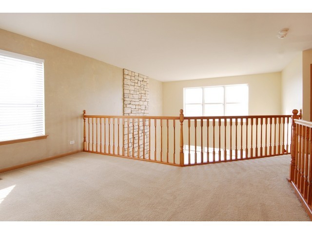 571 Wingpointe Dr, Aurora, IL 60506 photo 13