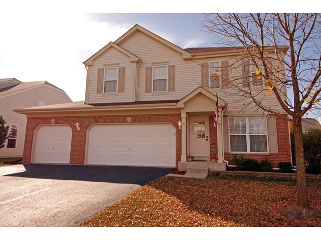 571 Wingpointe Dr, Aurora, IL 60506 photo 1