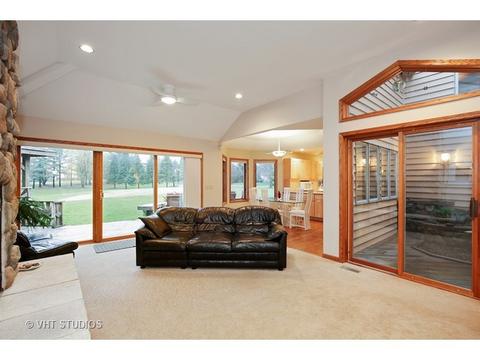 35 W730 Old Barn Rd, Dundee, IL 60118 photo 6