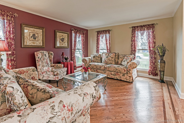 1330 Saddlebrook Rd, Bartlett, IL 60103 photo 8