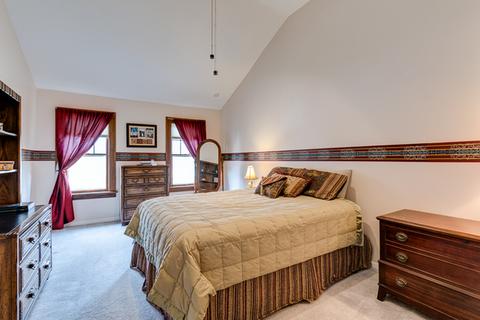 210 E Harrison Ave, Wheaton, IL 60187 photo 15
