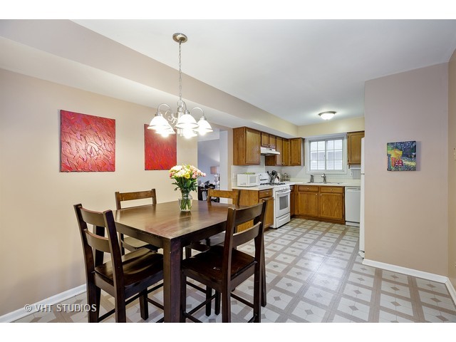 2985 Bangor Ln, Aurora, IL 60504 photo 6