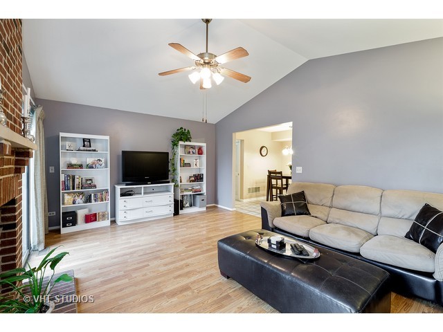2985 Bangor Ln, Aurora, IL 60504 photo 8