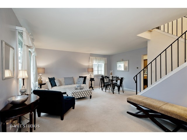 2985 Bangor Ln, Aurora, IL 60504 photo 2