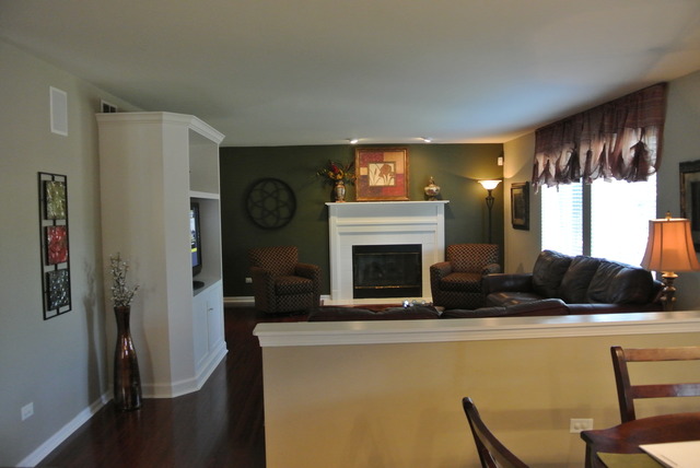 331 Berkeley Dr, Bolingbrook, IL 60440 photo 5