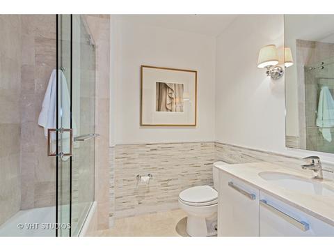 10 E Delaware Pl #14B, Chicago, IL 60611 photo 14