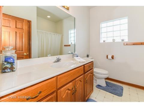 516 Highlington Ct, Beecher, IL 60401 photo 11