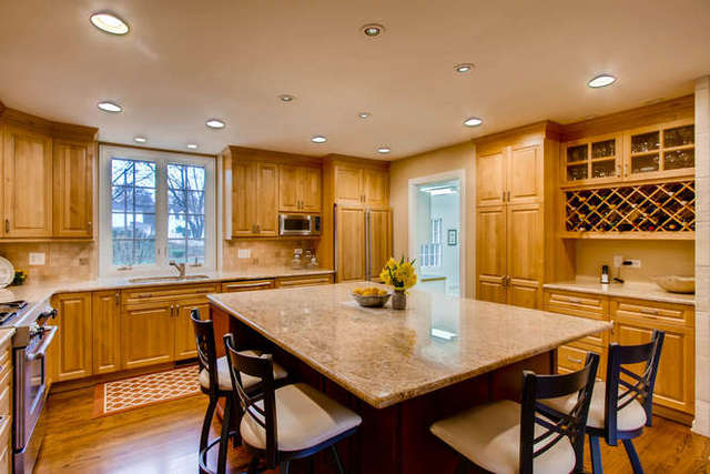 910 S Hale St, Wheaton, IL 60189 photo 8