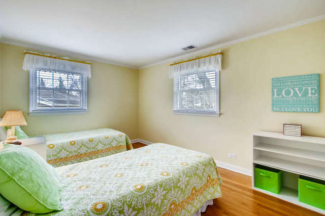910 S Hale St, Wheaton, IL 60189 photo 17