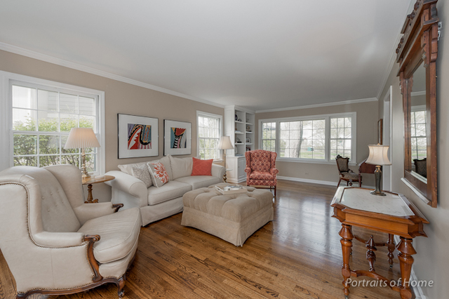 910 S Hale St, Wheaton, IL 60189 photo 3