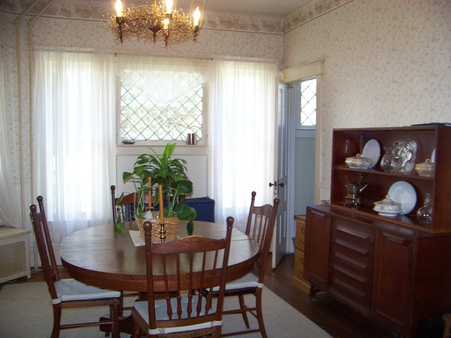 217 E Grant St, Monticello, IL 61856 photo 4