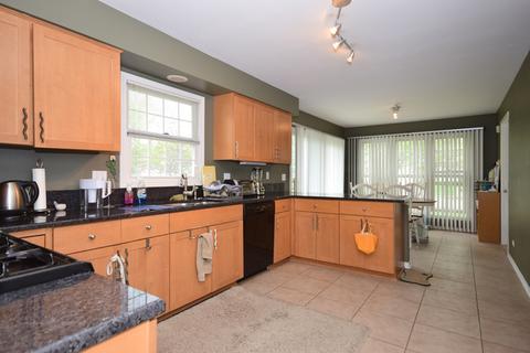 1350 E Thacker St, Schaumburg, IL 60173 photo 6