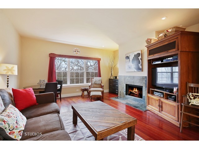 271 Grandview Ct, Algonquin, IL 60102 photo 2