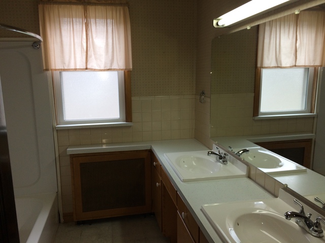 2123 2nd St, Peru, IL 61354 photo 8