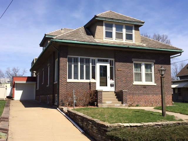 2123 2nd St, Peru, IL 61354 photo 1