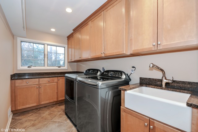 903 Brighton Dr, Wheaton, IL 60189 photo 22