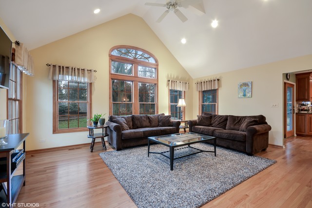 903 Brighton Dr, Wheaton, IL 60189 photo 7
