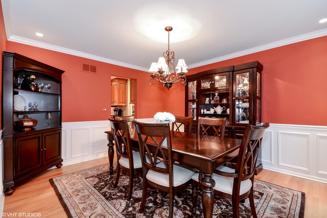 903 Brighton Dr, Wheaton, IL 60189 photo 12