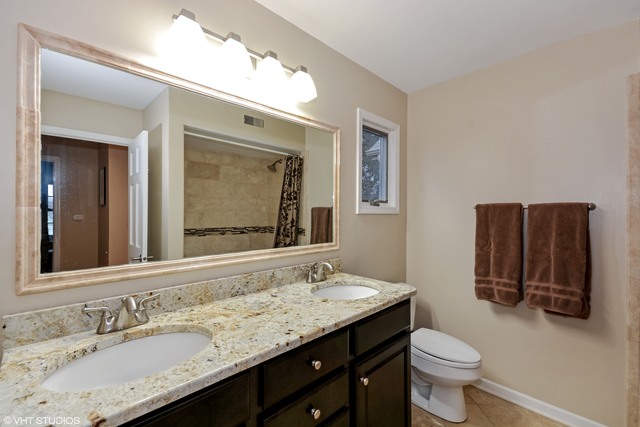 903 Brighton Dr, Wheaton, IL 60189 photo 21