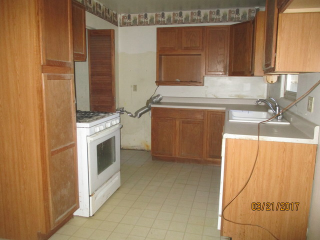 6429 E Flora St, Kankakee, IL 60901 photo 3