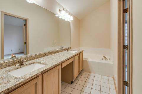 3015 Compton Rd, Aurora, IL 60504 photo 14