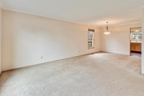 3015 Compton Rd, Aurora, IL 60504 photo 2