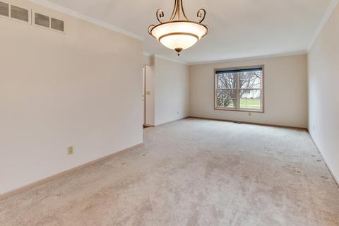 3015 Compton Rd, Aurora, IL 60504 photo 5
