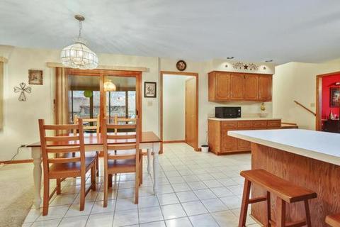 1491 Wayne Dr, Crete, IL 60417 photo 4