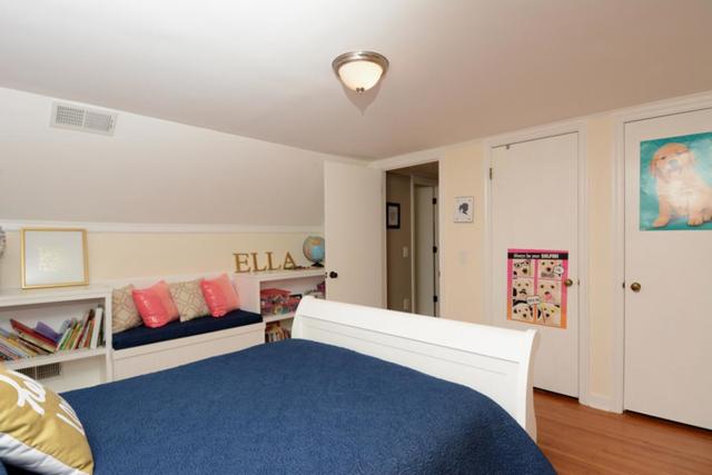 422 N Commonwealth Ave, Elgin, IL 60123 photo 18