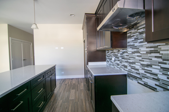 522 W Root St, Chicago, IL 60609 photo 8