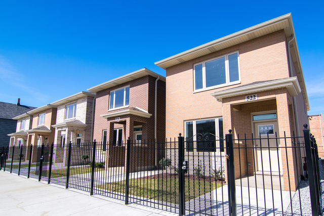 522 W Root St, Chicago, IL 60609 photo 2