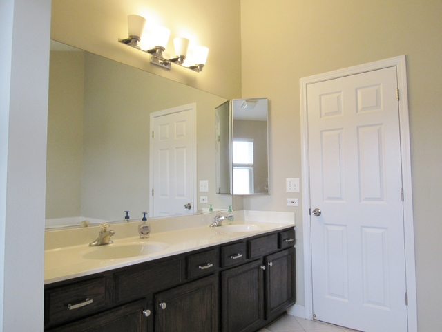 650 Regal Ln, Algonquin, IL 60102 photo 8