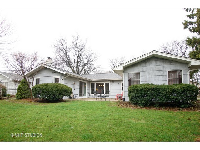 240 Lafayette Ln, Hoffman Estates, IL 60169 photo 17