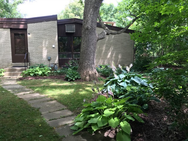 445 Hazel Dr, Elgin, IL 60123 photo 17