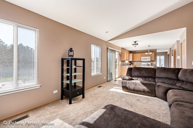 3410 Veronica St, Plano, IL 60545 photo 3